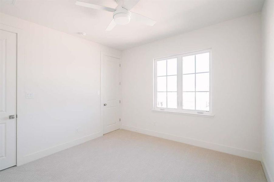 Spacious, unfurnished interior of a new home in , Aledo (Image 27).