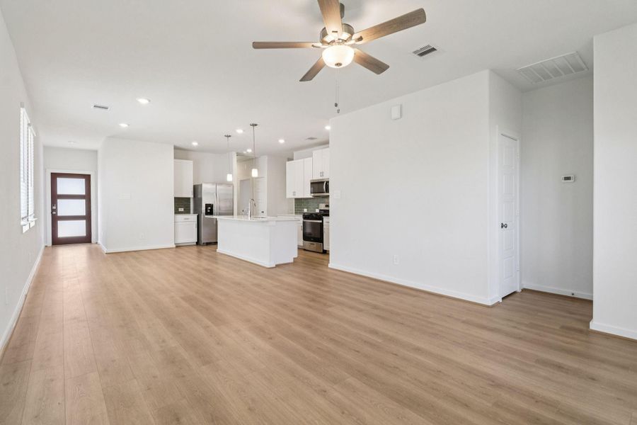 Spacious, unfurnished interior of a new home in Pine Lake Cove - Traditional Series, Montgomery (Image 21).