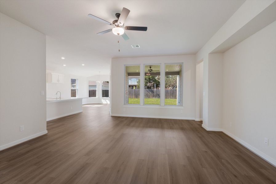 Spacious, unfurnished interior of a new home in Veramendi, New Braunfels (Image 13). Spacious, unfurnished interior of a new home in Veramendi, New Braunfels (Image 13).