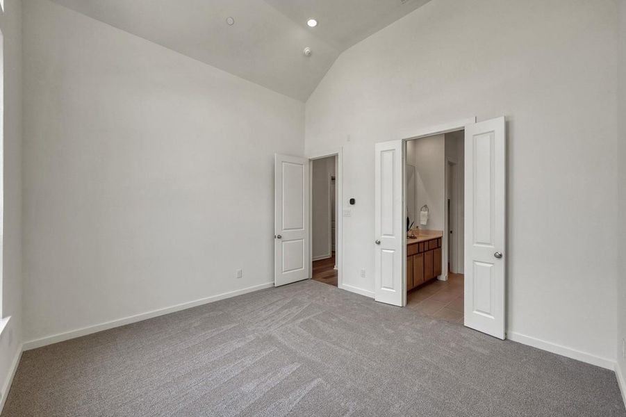 Spacious, unfurnished interior of a new home in Woodforest Townhomes, Montgomery (Image 29).