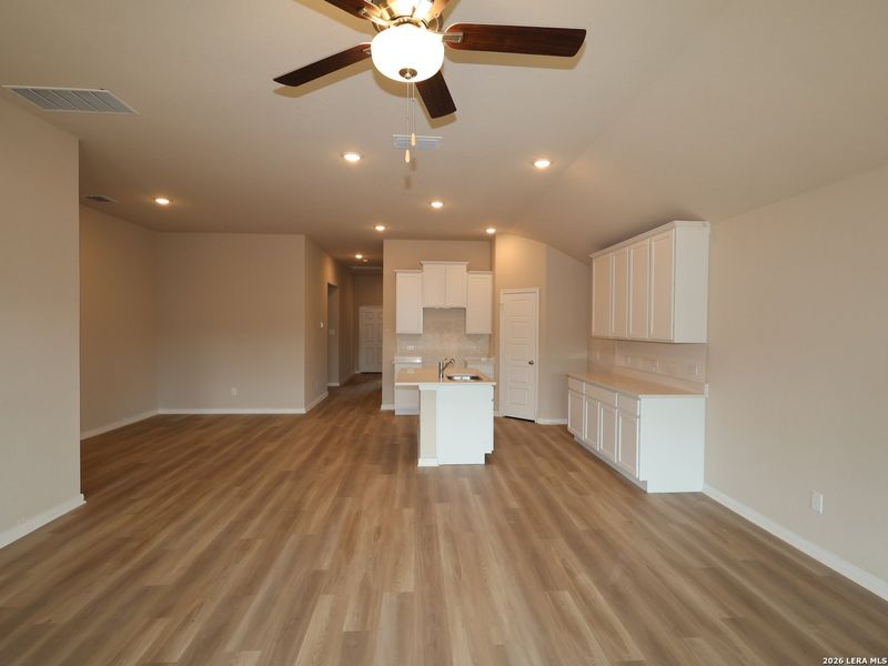 Spacious, unfurnished interior of a new home in Agave, San Antonio (Image 31). Spacious, unfurnished interior of a new home in Agave, San Antonio (Image 31).
