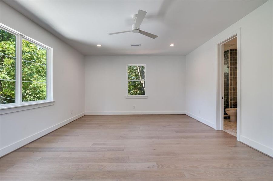 Spacious, unfurnished interior of a new home in , Dallas (Image 19).