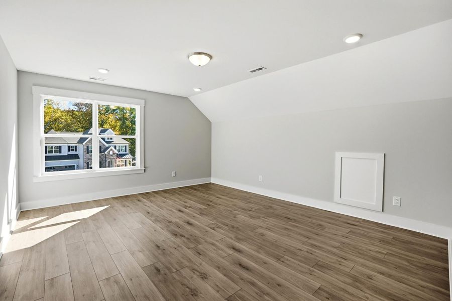 Spacious, unfurnished interior of a new home in Rone Creek, Waxhaw (Image 41).