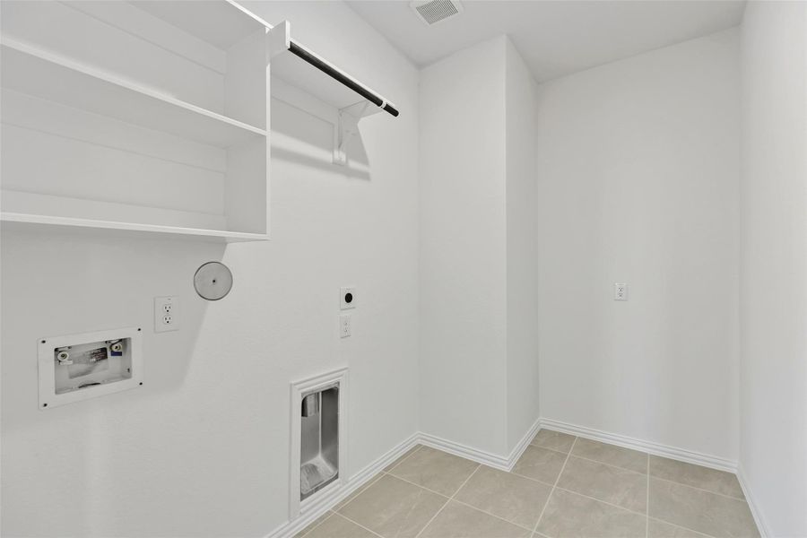 Spacious, unfurnished interior of a new home in Cypress Green, Hockley (Image 18). Spacious, unfurnished interior of a new home in Cypress Green, Hockley (Image 18).