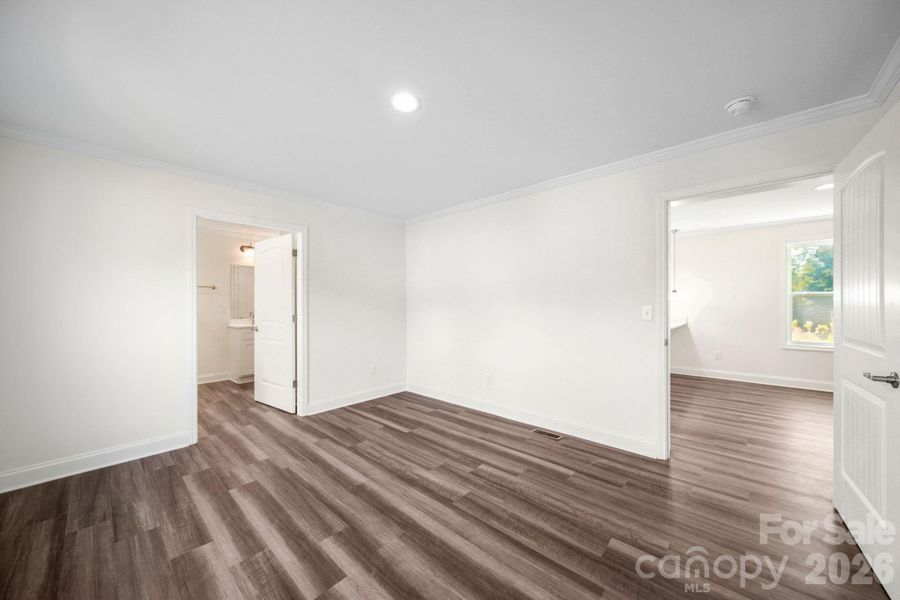 Spacious, unfurnished interior of a new home in , Cherryville (Image 34).