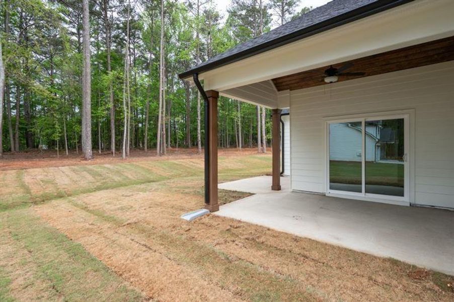 Exterior details and patio area of a home in , Dallas (Image 21).