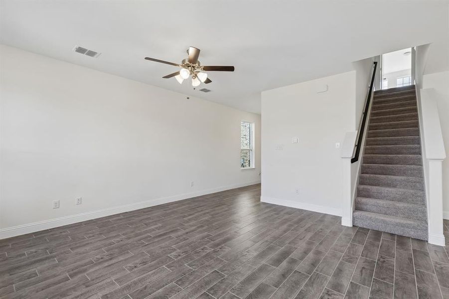 Spacious, unfurnished interior of a new home in AnaCapri, Anna (Image 21).