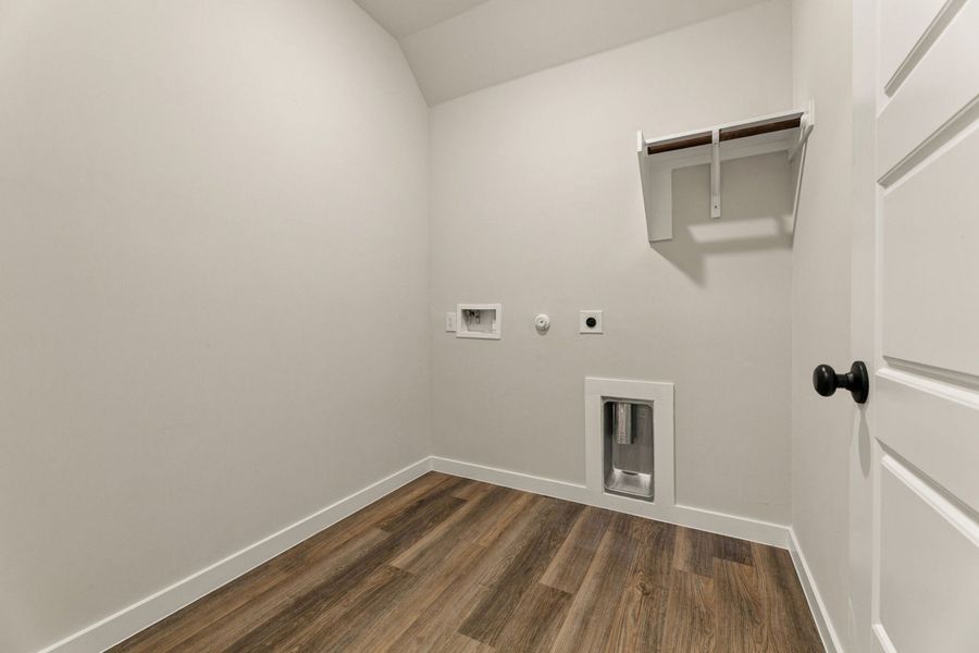 Spacious, unfurnished interior of a new home in La Cima, San Marcos (Image 34).