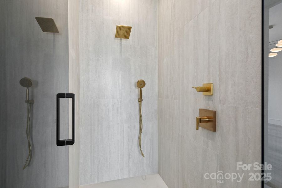 Image 32 of a home in .