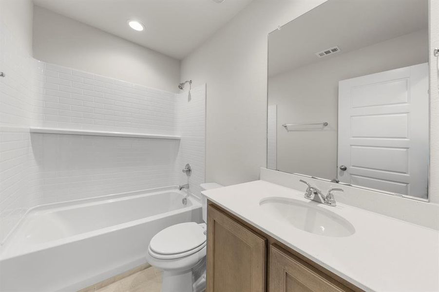 05. 3233 Timineri - 2ND Bath