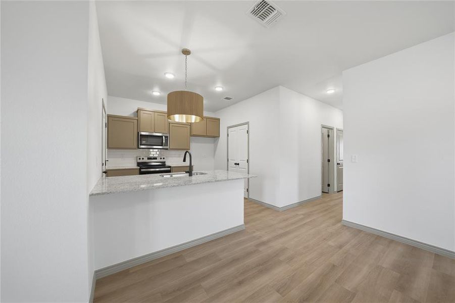 Image 17 of a home in .