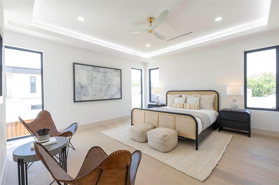 Furnished interior view inside a new home in , Dallas (Image 27).