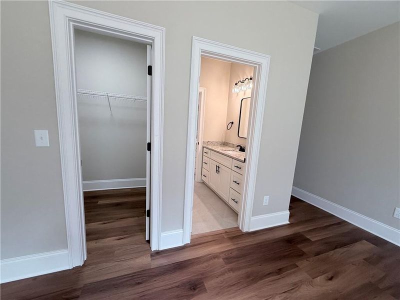 Spacious, unfurnished interior of a new home in , Mansfield (Image 46).