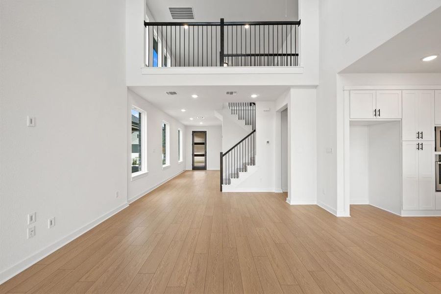 Spacious, unfurnished interior of a new home in Heritage, Dripping Springs (Image 38). Spacious, unfurnished interior of a new home in Heritage, Dripping Springs (Image 38).