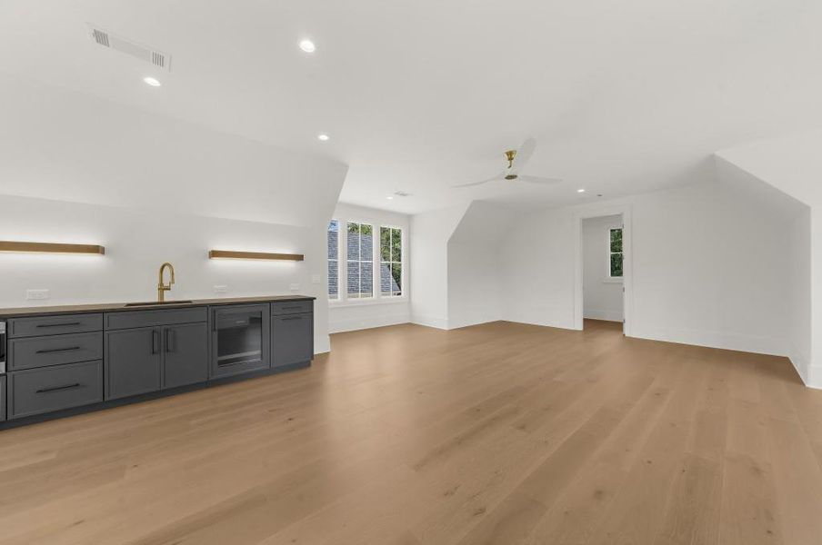 Spacious, unfurnished interior of a new home in , Alpharetta (Image 21).