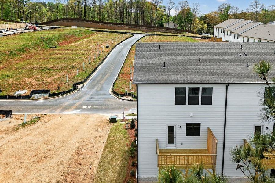 Exterior details and patio area of a home in Rosewood Farm, Lawrenceville (Image 4).