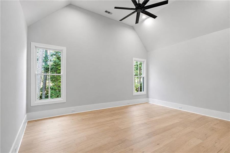 Spacious, unfurnished interior of a new home in , Alpharetta (Image 25). Spacious, unfurnished interior of a new home in , Alpharetta (Image 25).