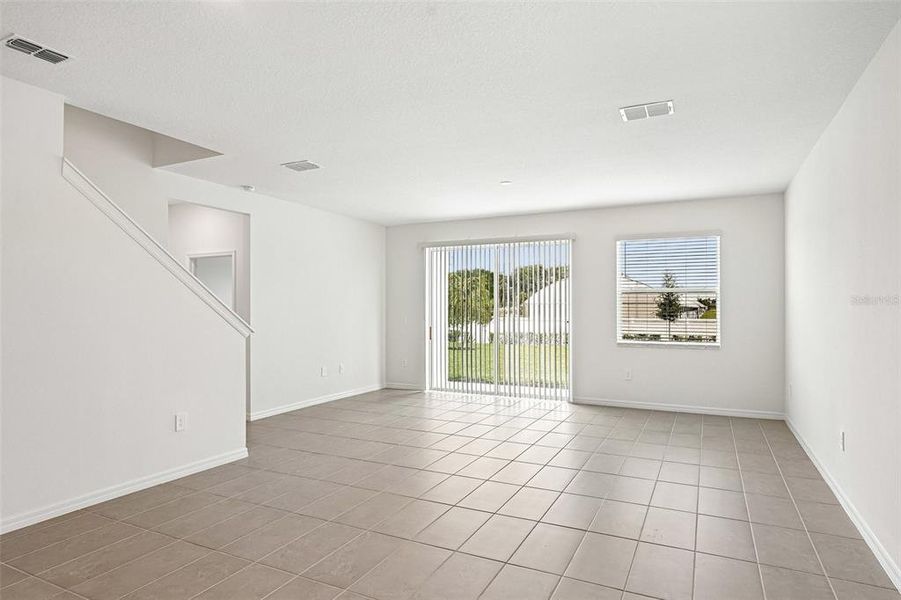 Spacious, unfurnished interior of a new home in Southpointe, Palmetto (Image 19). Spacious, unfurnished interior of a new home in Southpointe, Palmetto (Image 19).