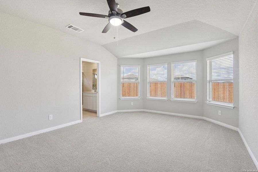 Spacious, unfurnished interior of a new home in Sagebrooke - Premier Series, San Antonio (Image 42).