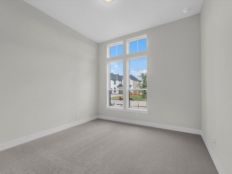 Spacious, unfurnished interior of a new home in Sienna 80′, Missouri City (Image 22).