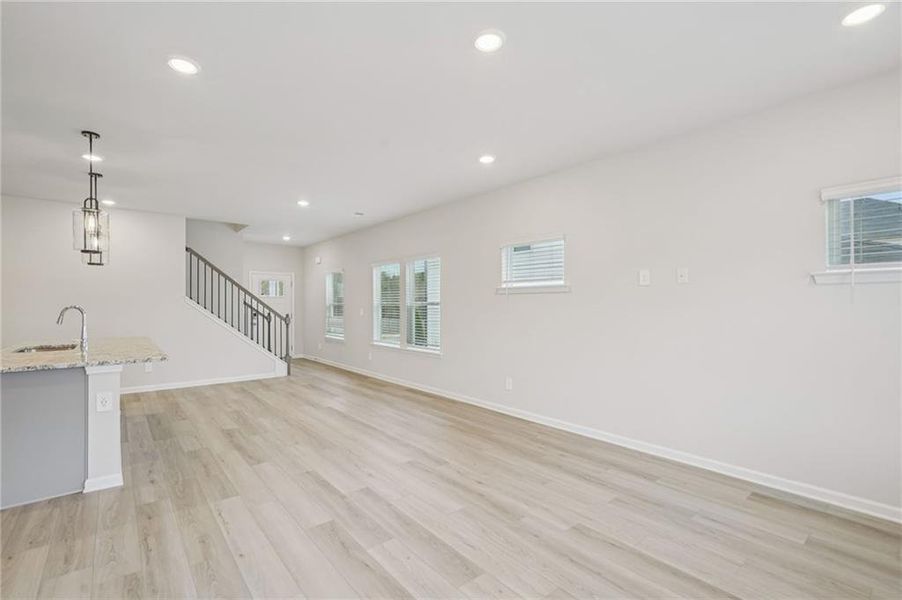 Spacious, unfurnished interior of a new home in Avalon - Reserve Series, Conyers (Image 16). Spacious, unfurnished interior of a new home in Avalon - Reserve Series, Conyers (Image 16).