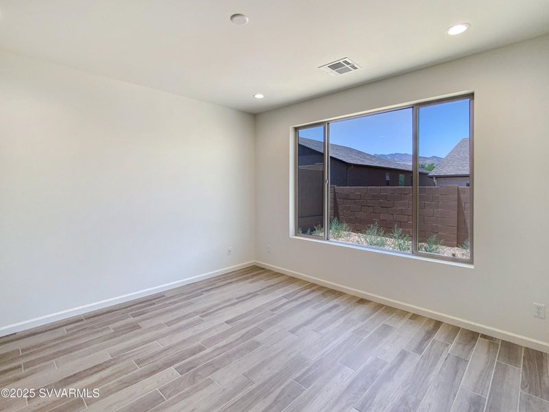 EUGENE (19) EUGENE (19)