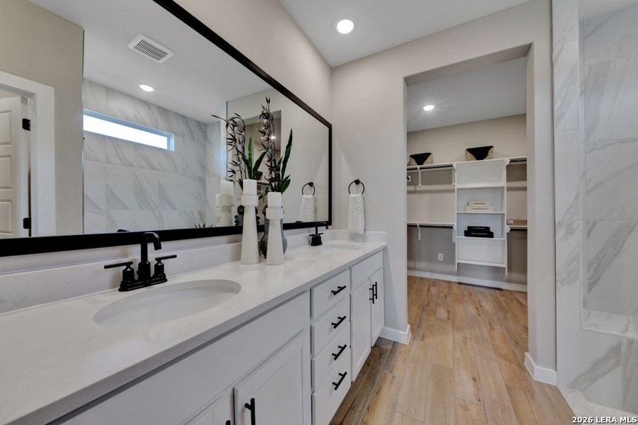 Furnished interior view inside a new home in Veranda Designer, San Antonio (Image 9).