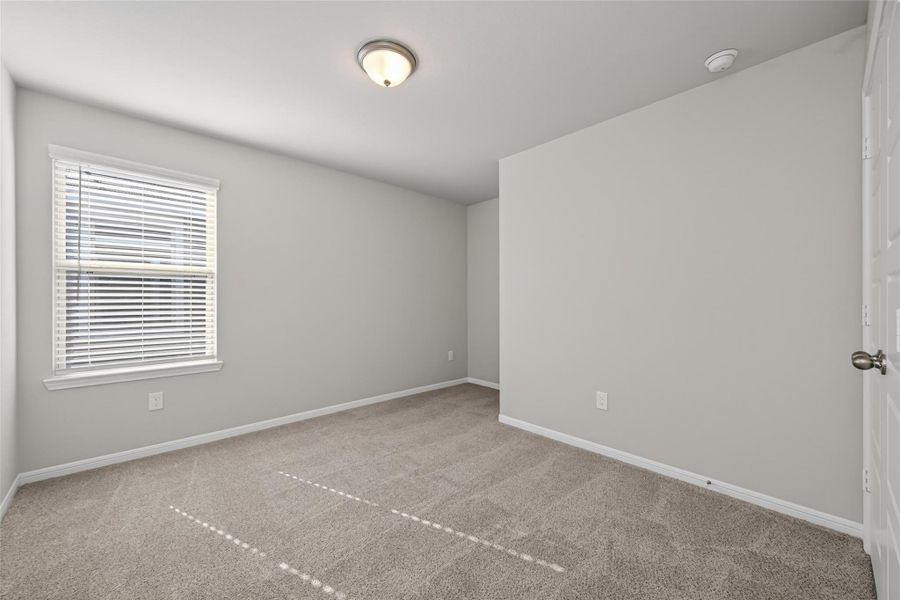 Spacious, unfurnished interior of a new home in Woodland Lakes, Houston (Image 27). Spacious, unfurnished interior of a new home in Woodland Lakes, Houston (Image 27).