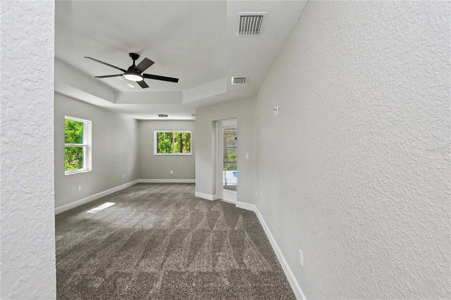 Spacious, unfurnished interior of a new home in , Dunnellon (Image 46).