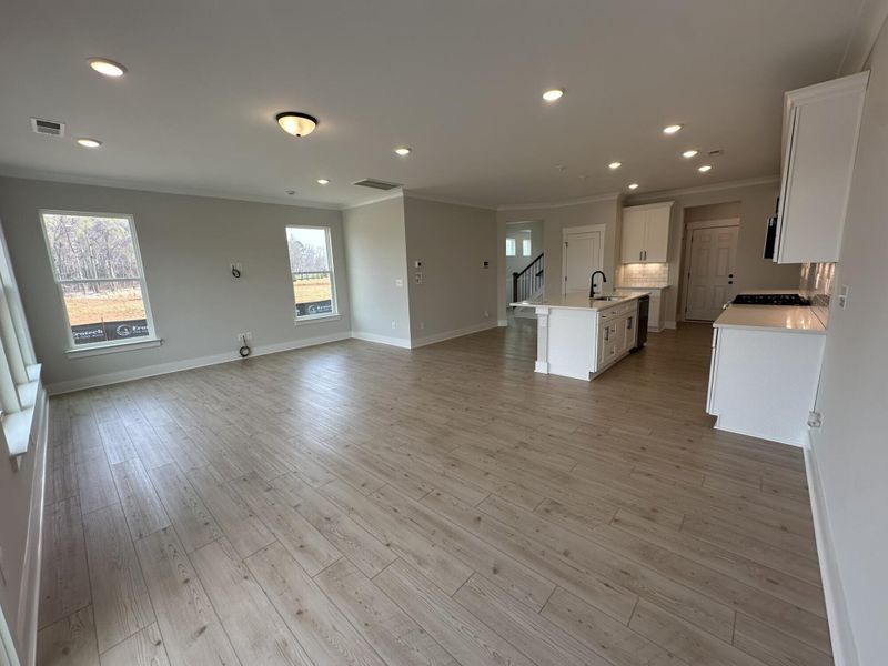 Spacious, unfurnished interior of a new home in Blythe Mill Townhomes, Waxhaw (Image 23).