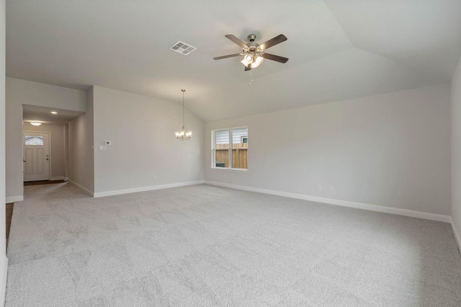 Spacious, unfurnished interior of a new home in Grand Oaks Reserve, Cleveland (Image 12).