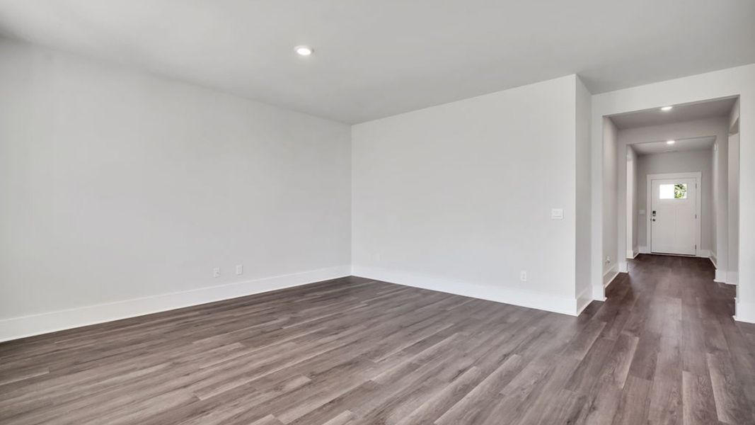 Representative unfurnished interior of a home built from the ACADIA by D.R. Horton in Rolling Hills, Bolivia (Image 26).