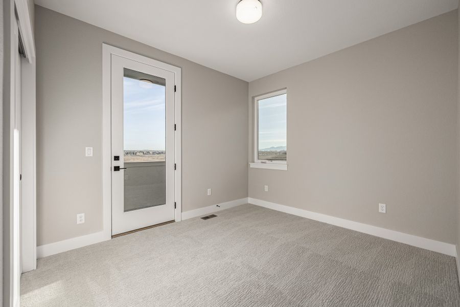 Spacious, unfurnished interior of a new home in West Grange, Longmont (Image 37).