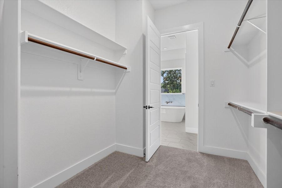Spacious, unfurnished interior of a new home in Cartwright Ranch, Weatherford (Image 33). Spacious, unfurnished interior of a new home in Cartwright Ranch, Weatherford (Image 33).