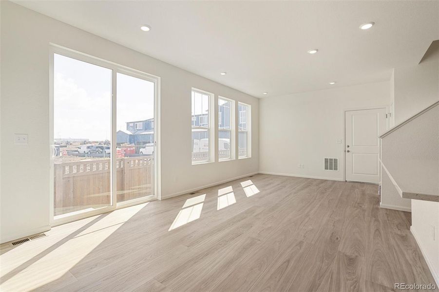 Spacious, unfurnished interior of a new home in Windler Villas, Aurora (Image 23).