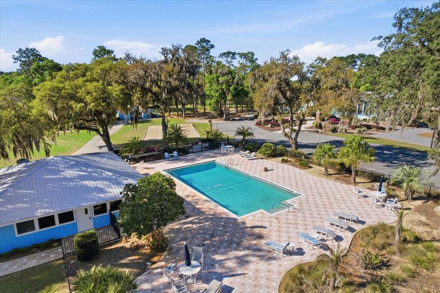 Community amenities in , Dunnellon (Image 32).