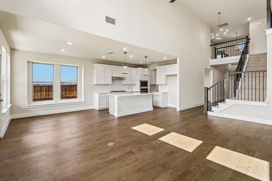 Spacious, unfurnished interior of a new home in Lilyana, Celina (Image 12).