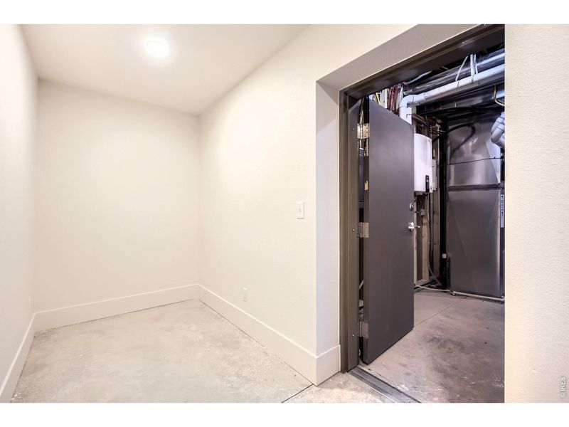 Spacious, unfurnished interior of a new home in , Greeley (Image 20).