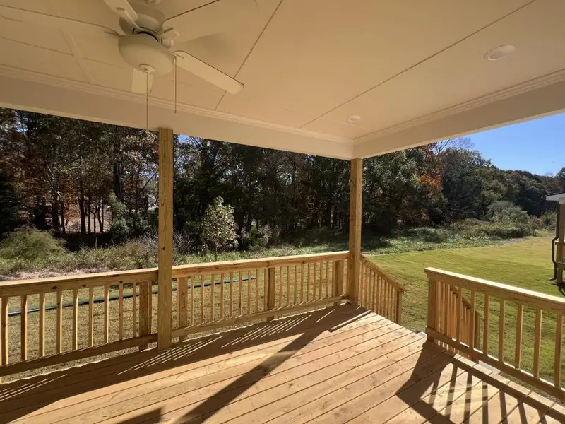 Exterior details and patio area of a home in Willow Creek, Watkinsville (Image 2).