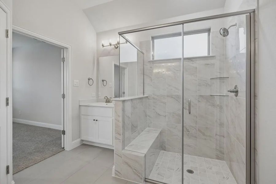 Furnished interior view inside a new home in Las Lomas, Forney (Image 9).