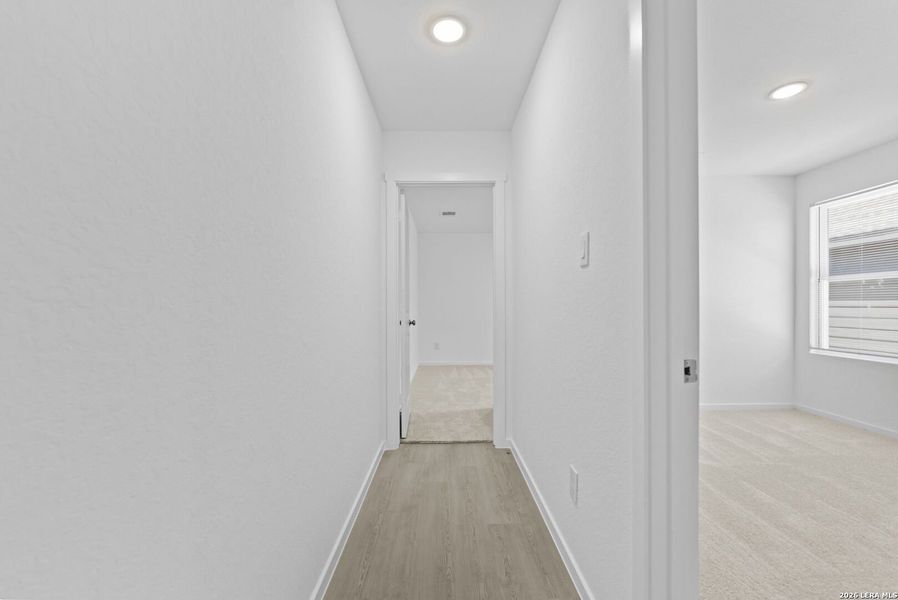 Spacious, unfurnished interior of a new home in Guadalupe Ridge, New Braunfels (Image 18).