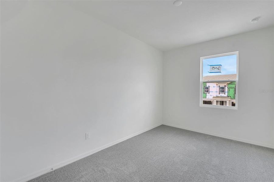 Spacious, unfurnished interior of a new home in Shores at Mirada, San Antonio (Image 15).