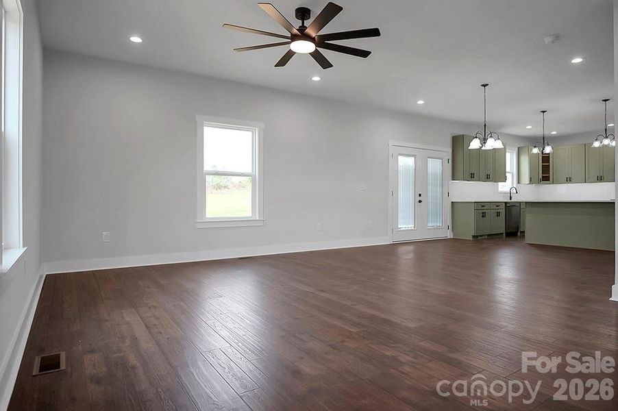 Spacious, unfurnished interior of a new home in , Shelby (Image 29).