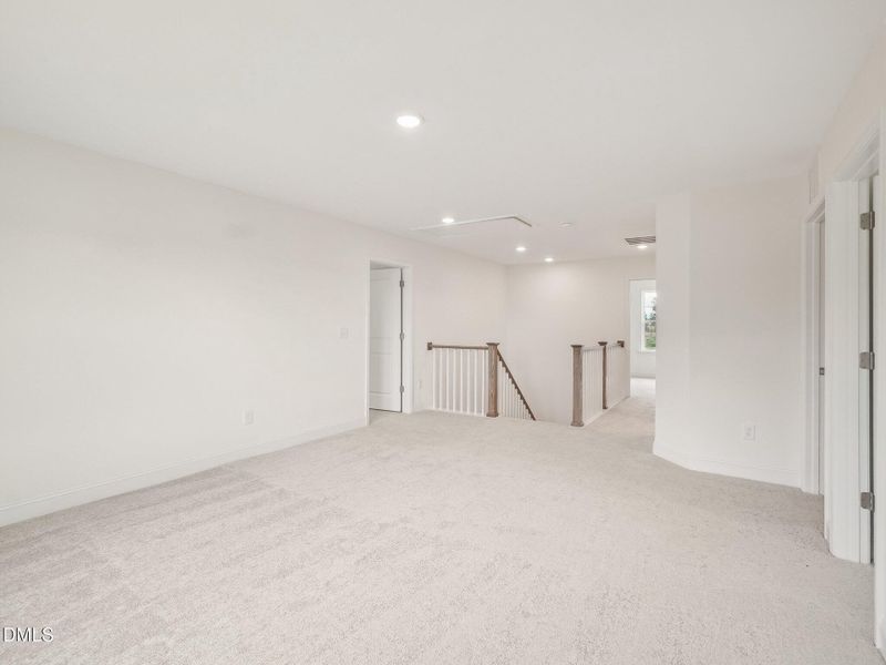 24-web-or-mls-Frost Mdw Wy-3105-024