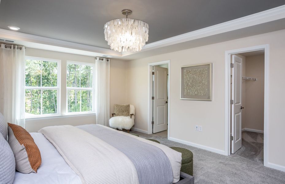 Representative furnished interior of a home built from the Hampton by Pulte Homes in Wimberly, Willow Spring (Image 16).