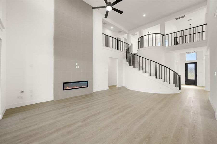 516 Burtin- Living Room-2