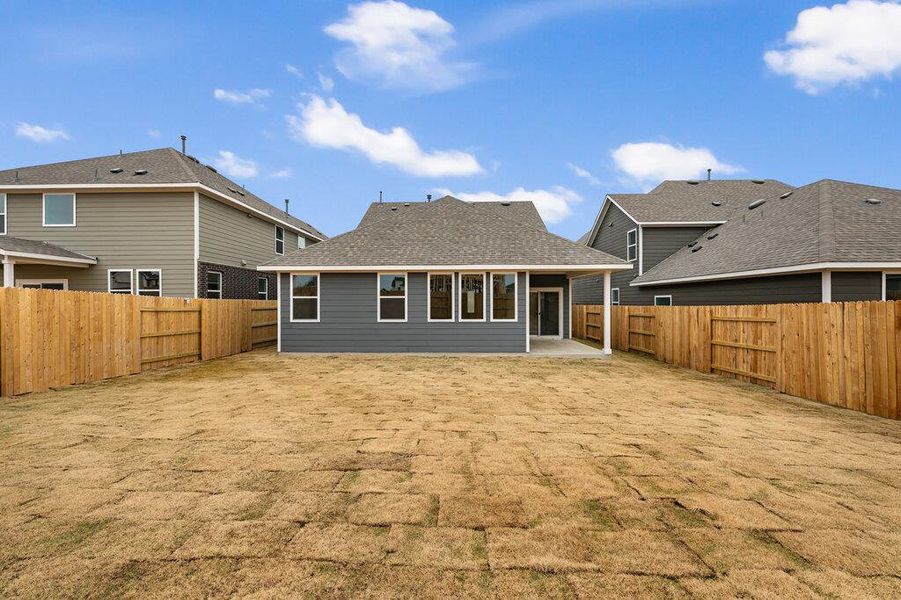Exterior details and patio area of a home in Patterson Ranch, Georgetown (Image 3).