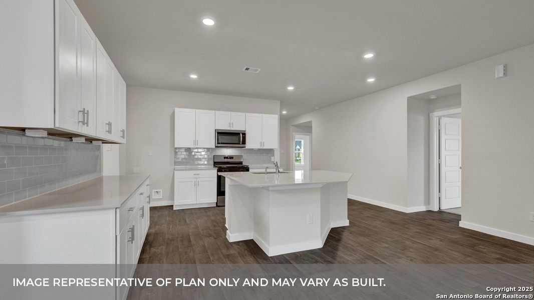 Furnished interior view inside a new home in Trace, San Marcos (Image 7).