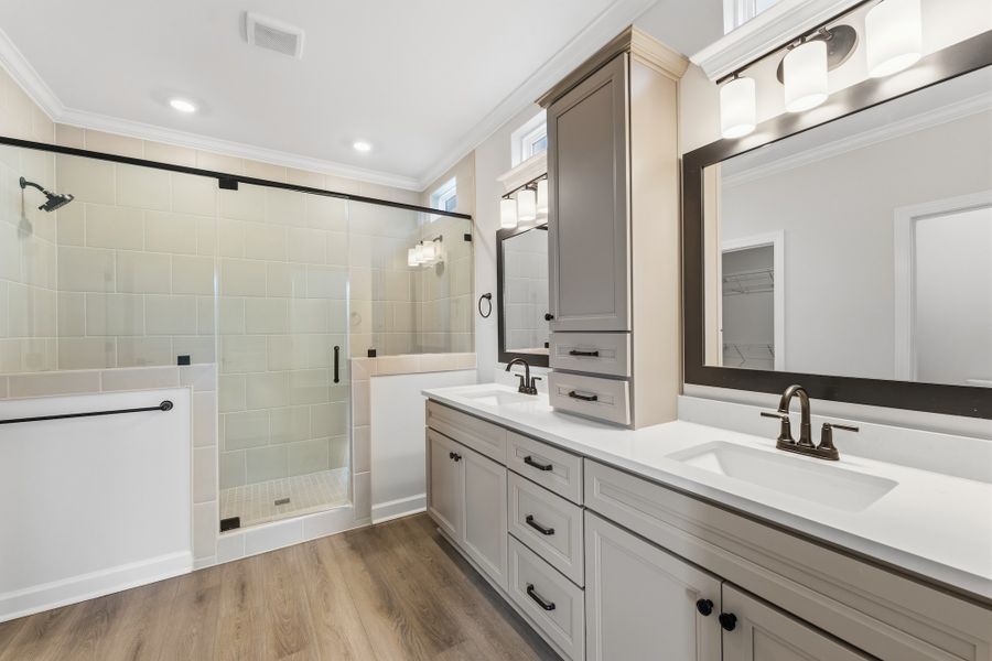 Furnished interior view inside a new home in Bens Crossing, Woodruff (Image 28).