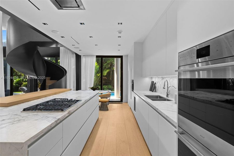 Furnished interior view inside a new home in , Golden Beach (Image 12).